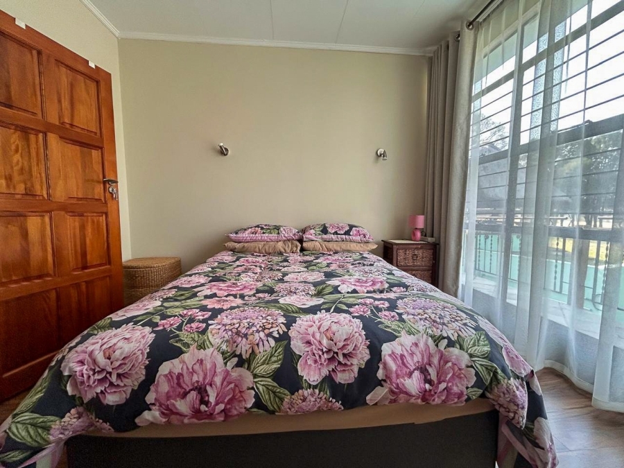 4 Bedroom Property for Sale in Lindequesdrif North West